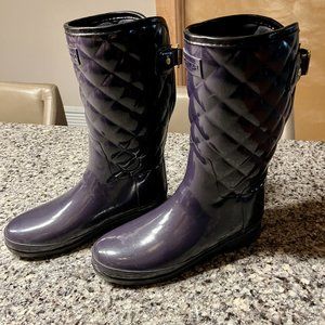 Hunter Women's Refined Quilted Gloss Rain Boot - Eggplant Size 6